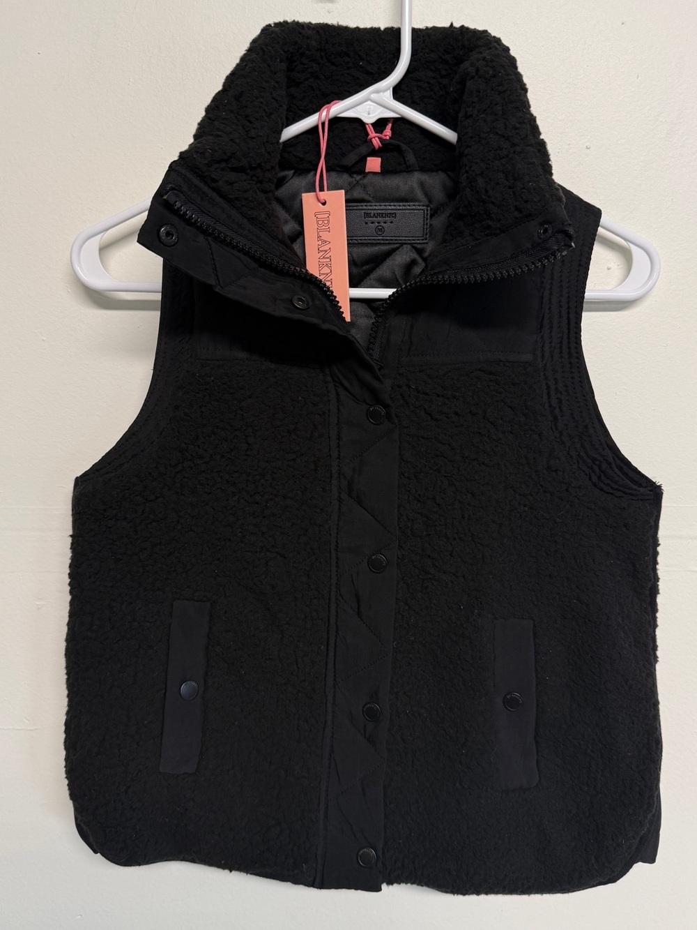 BLANKNYC girls' black sherpa vest Size Medium NWT